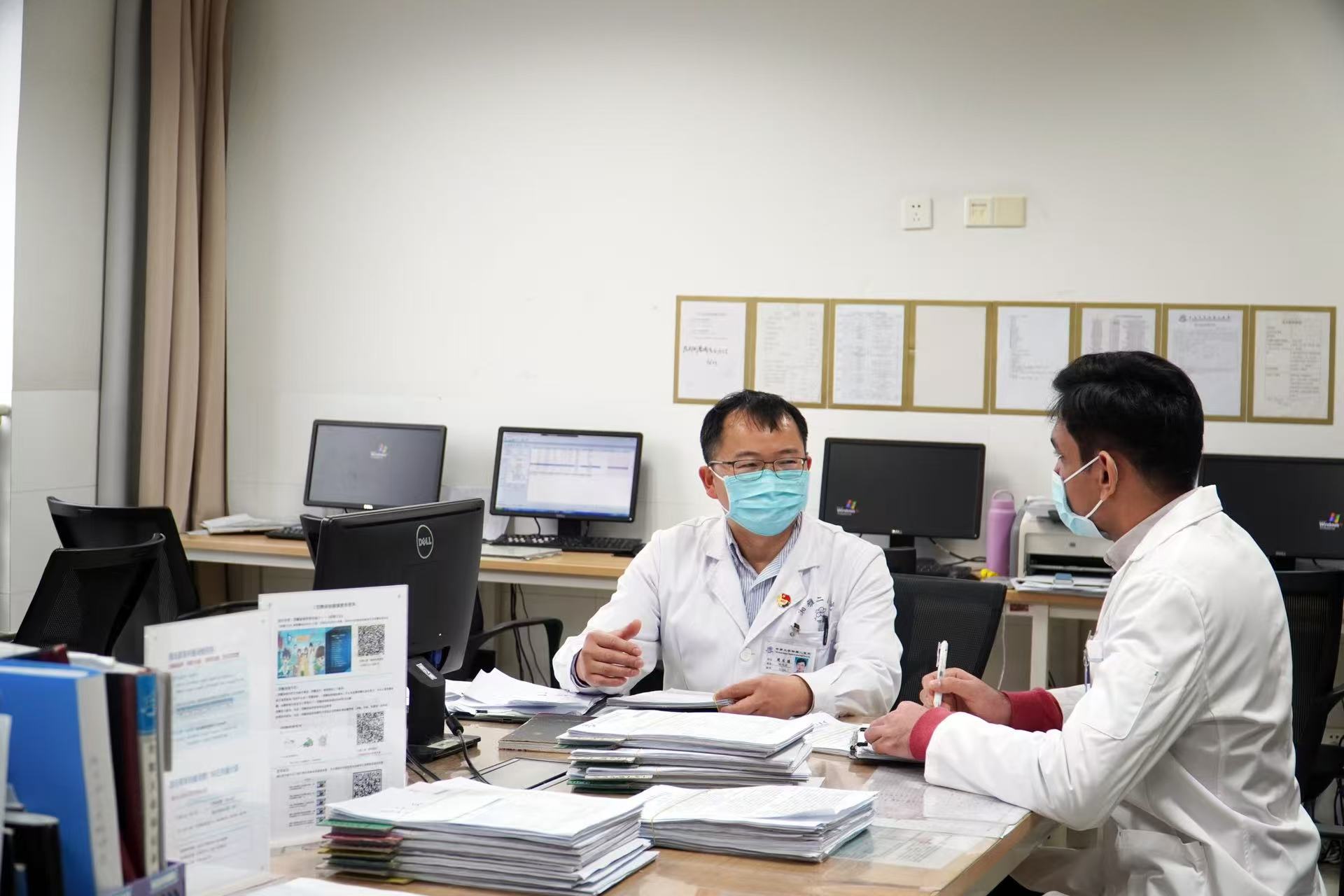 Case discussion with respected Mentor, Prof. Zhou Hou-De